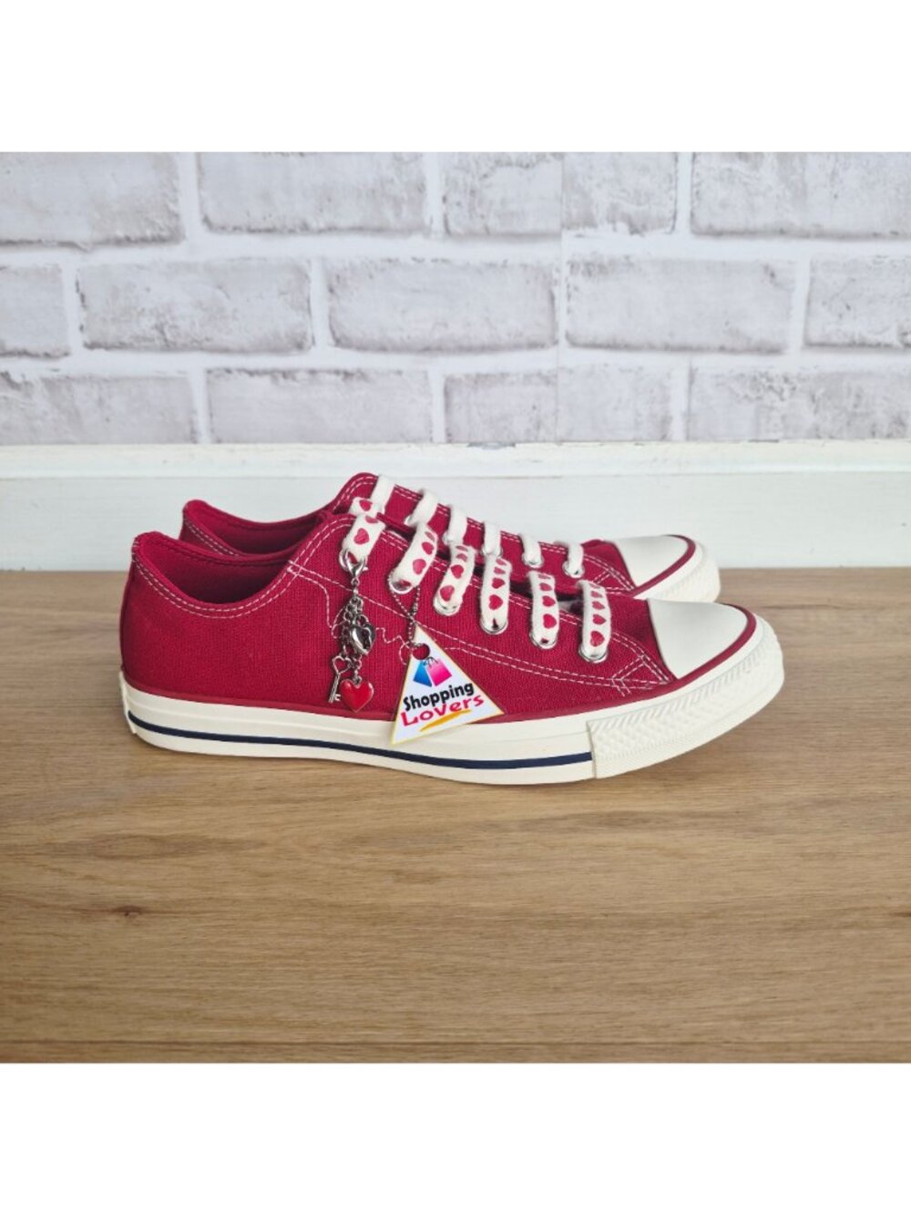⭐Converse Chuck Taylor Valentine's Day Low 11 Womens shoes Sneaker Red A19057C - Picture 9 of 11